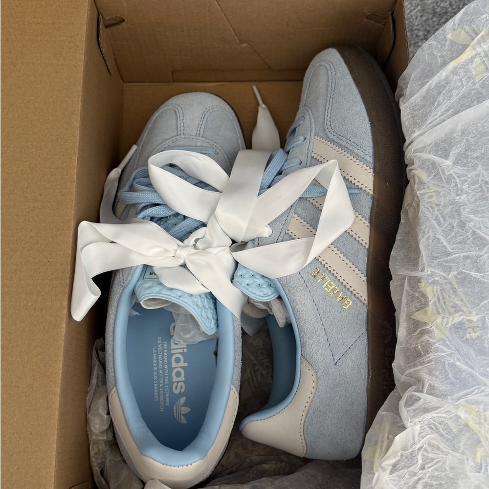 Adidas Gazelle Women’s Sneakers - Light Blue